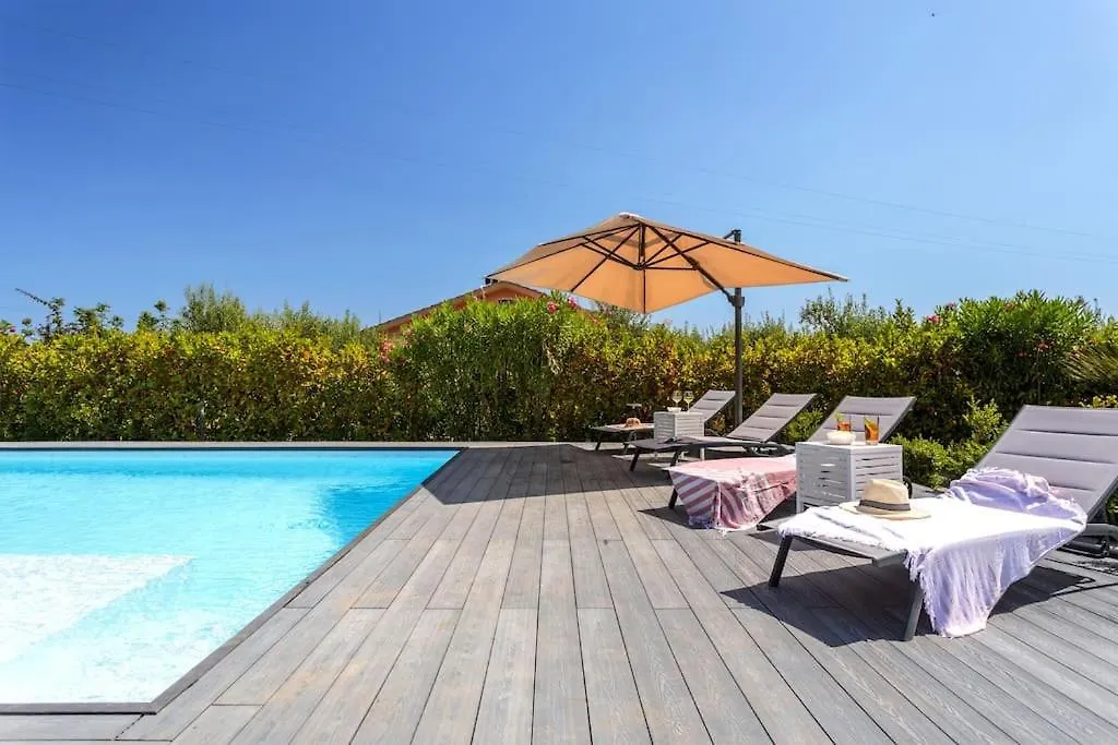 Villa Nimia Castellammare del Golfo 0*,  Itálie